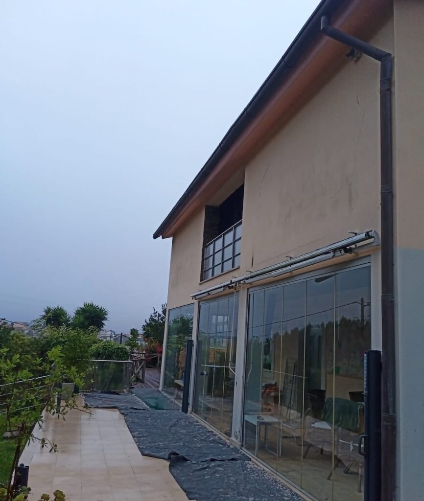 Antes de obra Pintura e isolamento de moradia na Lourinhã