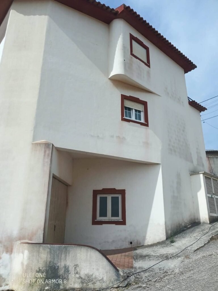Trabalhos em fachada obra de recuperação